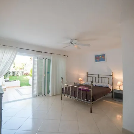 Club Atlantis Apartment *